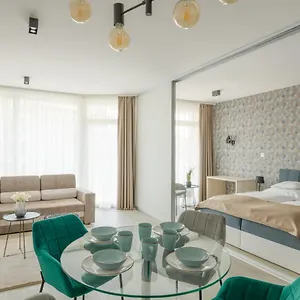 Parizs Garden Венгрия